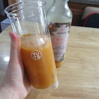 H365 [Kaskein Luomutyrniglögi] 핀란드 전통 무알콜 멀드와인 시벅톤 글로기 — 5점을 준 리뷰어가 2021년 4월 올린 사용 사진