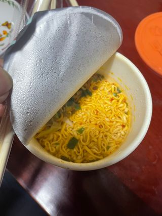 NISSIN 닛신 컵누들  4종 - 씨푸드오리지날, 씨푸드 스파이시, 씨푸드 커리, 씨푸드 XO소스 — 4.5점을 준 리뷰어가 2022년 4월 올린 사용 사진