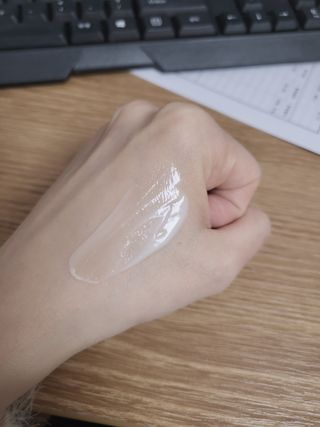 산다화 비타민C 화이트닝 크림 — 4점을 준 리뷰어가 2023년 5월 올린 사용 사진