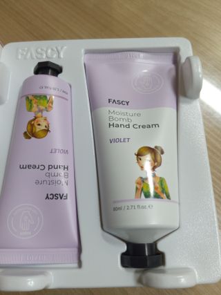 파시 FASCY 高保湿ハンドクリーム40ml+80ml セット — 4점을 준 리뷰어가 2021년 5월 올린 사용 사진