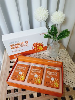 서울약사신협_내몸애발란스멀티비타민앤미네랄파워업_800mg x 90정 — 5점을 준 리뷰어가 2021년 5월 올린 사용 사진