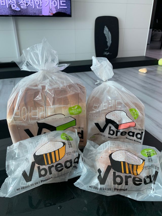 Vbread 포카치아식빵1개 + 미니식빵 1개 + 머핀 2개 세트 리뷰 사진