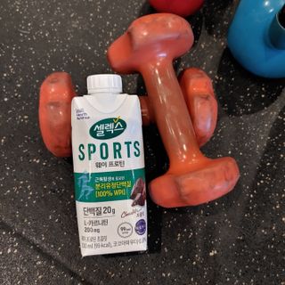 셀렉스스포츠 셀렉스 스포츠 웨이 프로틴 초콜릿 _ 330ml x 12팩 — 5점을 준 리뷰어가 2021년 3월 올린 사용 사진