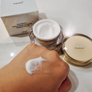 피부미 골드베릴 미라클페어 세레이징 퍼밍 크림 50ml — 5점을 준 리뷰어가 2021년 9월 올린 사용 사진