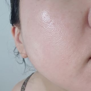 KISSY BAE 키시베이 키시베이 리얼화이트 톤업틴트 — 4점을 준 리뷰어가 2021년 7월 올린 사용 사진