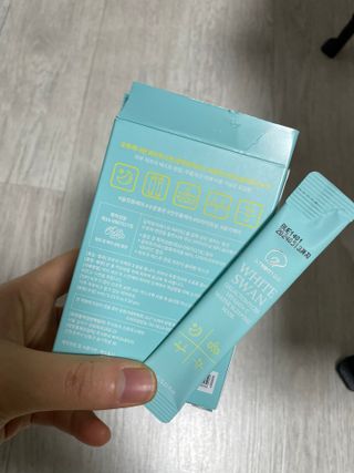 오투에니원 화이트 스완 갈락토미세스 비타민 C 워터 슬리핑 마스크 — 5점을 준 리뷰어가 2022년 12월 올린 사용 사진