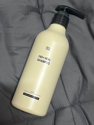 패스트힐(fast heal) 패스트힐 탈모증상완화샴푸 470ml — 5점을 준 리뷰어가 2023년 9월 올린 사용 사진