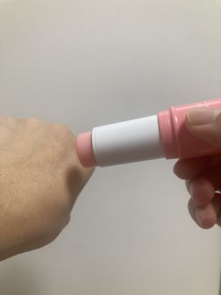 스킨큐어 산다화 카멜리아 안티 링클 멀티밤 — 5점을 준 리뷰어가 2023년 10월 올린 사용 사진