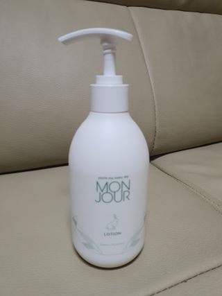 토박스코리아 몽쥬르 유아 로션 300ml — 4점을 준 리뷰어가 2021년 4월 올린 사용 사진