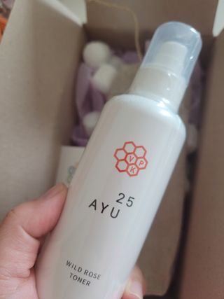 AYU25[아유트웬티파이브] 피부건강에 꼭 필요한 pH 약산성 와일드 로즈토너 — 5점을 준 리뷰어가 2021년 4월 올린 사용 사진