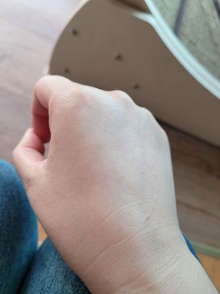 [휴랑] 오미자 2,000알로 피부 생기를 채워주는 밸런싱 크림 — 5점을 준 리뷰어가 2021년 11월 올린 사용 사진