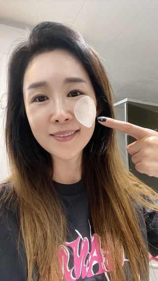 산다화 비타민씨 화이트닝 토너 패드 — 5점을 준 리뷰어가 2023년 9월 올린 사용 사진