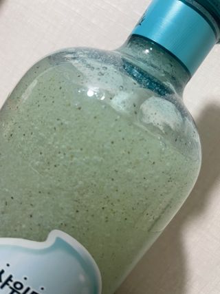 벨먼 내추럴스파 수분광채 스크럽 바디워시 600ml 5종 — 4.5점을 준 리뷰어가 2022년 5월 올린 사용 사진