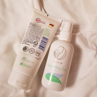 mom e 맘이 내추럴 베이비 케어 크림+바디오일 — 5점을 준 리뷰어가 2021년 1월 올린 사용 사진
