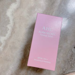 AHC 아우라 시크릿 톤업 벨벳 — 3.5점을 준 리뷰어가 2021년 4월 올린 사용 사진