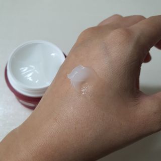 레드투래드 센서티브 슈퍼 크림 50ml — 5점을 준 리뷰어가 2021년 11월 올린 사용 사진