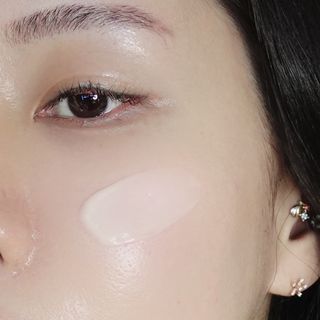 카오리온코스메틱스 사카로미세스와 시카의 만남        릴리피 릴렉싱 크림 진정한 탄력을 경험해보세요 — 3.5점을 준 리뷰어가 2021년 6월 올린 사용 사진