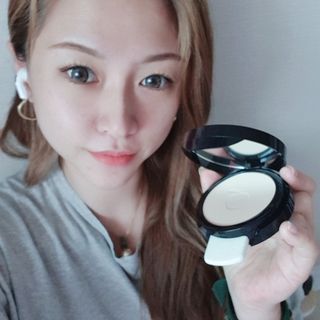 이든미네랄 비건 프레스드 파우더 팩트 — 5점을 준 리뷰어가 2022년 5월 올린 사용 사진