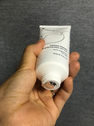 라비오라 레몬 허니 브라이트닝 워시오프 팩 100g — 5점을 준 리뷰어가 2022년 7월 올린 사용 사진