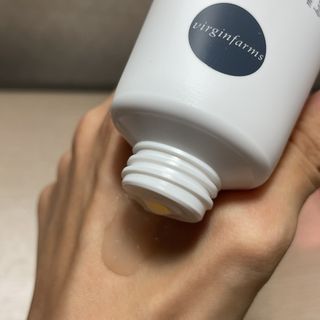 냉장고에 넣어요, 붉은 트러블 피부 다음날 진정되요 [버진팜스 푸딩수딩아토] — 2점을 준 리뷰어가 2021년 9월 올린 사용 사진