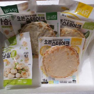 굽네몰 [굽네] 탱글탱글 닭가슴살볼 3종, 닭가슴살 오븐 스테이크 3종 — 4점을 준 리뷰어가 2021년 5월 올린 사용 사진