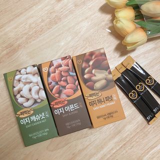 짜먹는 이지견과 짜먹는 이지아몬드, 짜먹는 이지허니피넛, 짜먹는 이지캐슈넛 각 10g X  10포 — 4점을 준 리뷰어가 2021년 2월 올린 사용 사진