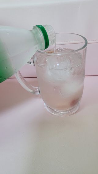 몽베스트 Montbest with Sparkling water Plain 20병 — 5점을 준 리뷰어가 2022년 6월 올린 사용 사진