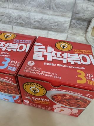 한성기업 무볼레 닭떡볶이+해물떡볶이 2종 세트 — 5점을 준 리뷰어가 2021년 10월 올린 사용 사진