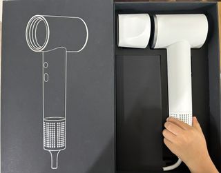 샤오미 로이드미 고속 헤어 드라이기 — 5점을 준 리뷰어가 2023년 8월 올린 사용 사진