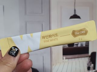 디오르 파인화이트 — 4점을 준 리뷰어가 2021년 12월 올린 사용 사진