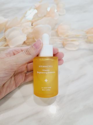 체르엠 스템앤셀 비타민 브라이트닝 에센스 30ml 1개 — 5점을 준 리뷰어가 2021년 9월 올린 사용 사진