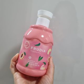 [후르디아] 복숭아 바디워시+바디에센스 세트 — 5점을 준 리뷰어가 2021년 11월 올린 사용 사진