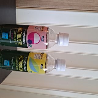더그레잇티 콤부차 [매일유업] 더그레잇티 44kcal 콤부차 300ml *12개입 (오리지널 6개+베리리치 6개) — 5점을 준 리뷰어가 2023년 8월 올린 사용 사진