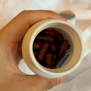 프리마인 홍삼의 강력한 에너지, 이제는 흡수율을 높인 최첨단 캡슐로 간편하게 초고속 충전하세요. — 4.5점을 준 리뷰어가 2022년 12월 올린 사용 사진