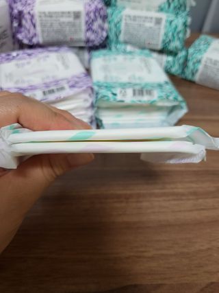 나무드 [데이위드] 국내생산 생리대 가벼운 초 슬림핏 프레쉬 씬 순면커버 생리대 10개입X1팩 — 5점을 준 리뷰어가 2021년 10월 올린 사용 사진