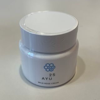 AYU25[아유트웬티파이브]다마스크로즈워터 베이스 천연 수분 촉촉 크림 — 5점을 준 리뷰어가 2021년 5월 올린 사용 사진
