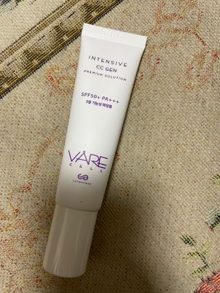 바르셀 톤업선크림 미백 메이크업베이스 CC크림 인텐시브 씨씨 젠 30ml — 5점을 준 리뷰어가 2021년 11월 올린 사용 사진