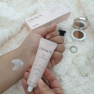 러브모아 향수 고체향수 승무원 고체향수 바르는 향수 니치향수 도손 우드세이지 앤 씨솔트 — 5점을 준 리뷰어가 2022년 12월 올린 사용 사진