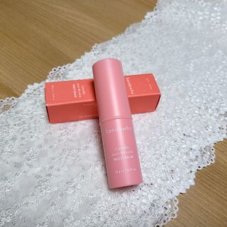 스킨큐어 산다화 카멜리아 안티 링클 멀티밤 — 5점을 준 리뷰어가 2022년 11월 올린 사용 사진