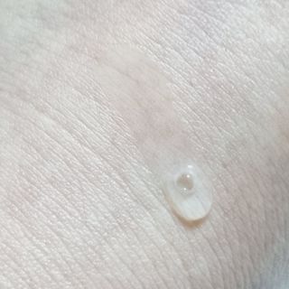 오투에니원 갈락토미세스 리바이탈라이징 프리미엄 화이트닝 에센스 50ml — 5점을 준 리뷰어가 2023년 1월 올린 사용 사진