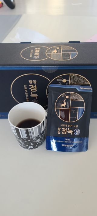 광동생활건강 [광동] 바르게 만든 녹용, 광동정녹청 30포. — 5점을 준 리뷰어가 2022년 1월 올린 사용 사진