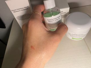 [녹산] 그린 솔루션 멀티 수분 앰플 + 그린 솔루션 멀티 수분크림 — 5점을 준 리뷰어가 2022년 11월 올린 사용 사진