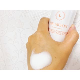 MF프리 [닥터문] 유산균 락토케어 질경초 여성청결제 200ml (폼타입) — 5점을 준 리뷰어가 2022년 7월 올린 사용 사진