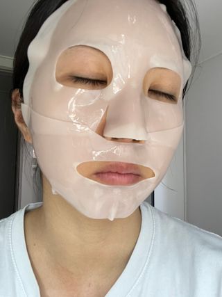 [올리브영] 웰더마 프리미엄 레티놀 콜라겐 리프팅 리스토어 피팅마스크 4매 — 5점을 준 리뷰어가 2025년 7월 올린 사용 사진