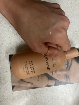 나노힐 르비에메르 소이 샴푸 300ml 구매평 — 3.5점을 준 리뷰어가 2024년 7월 올린 사용 사진