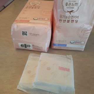 나무드 [유한킴벌리] 좋은느낌 유기농 순면 린넨블렌딩 생리대,롱라이너 중형 36매 1개 + 대형 32매 1개 — 5점을 준 리뷰어가 2021년 10월 올린 사용 사진