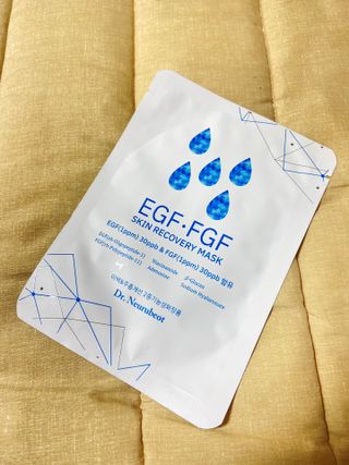 Dr.느루벗 느루벗 EGF FGF 스킨 리커버리 마스크 10장 — 4.5점을 준 리뷰어가 2021년 4월 올린 사용 사진