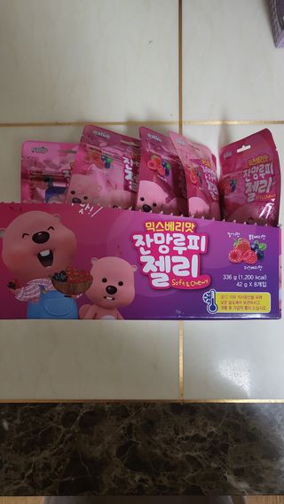 [팔도] 잔망루피젤리 믹스베리맛 42g 8개 — 5점을 준 리뷰어가 2022년 1월 올린 사용 사진