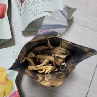 딜라이트 프로젝트 바삭한 원물칩 3종 고구마칩, 자색고구마칩, 느타리버섯칩 [총 6봉지] — 5점을 준 리뷰어가 2022년 2월 올린 사용 사진