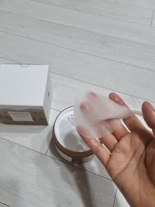 스킨1004 [SKIN1004] 마다가스카르 센텔라 퀵 카밍 패드 70매 130ml — 5점을 준 리뷰어가 2024년 9월 올린 사용 사진